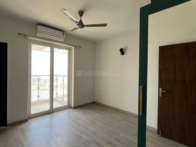 3 BHK Apartment in Sector 104 for resale Gurgaon. The reference number is 20148640