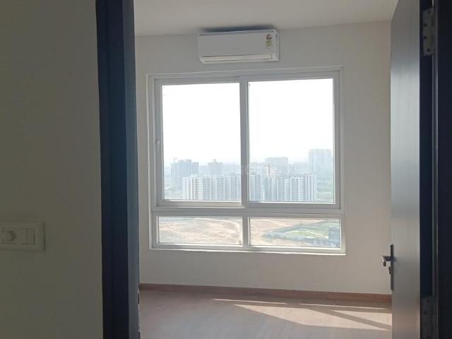 3 BHK Apartment in Sector 104 for resale Gurgaon. The reference number is 20338179