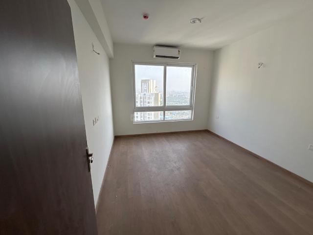 3 BHK Apartment in Sector 104 for resale Gurgaon. The reference number is 21218352