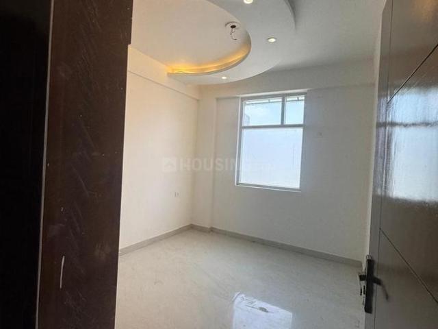 3 BHK Apartment in Sector 105 for resale Noida. The reference number is 20262326