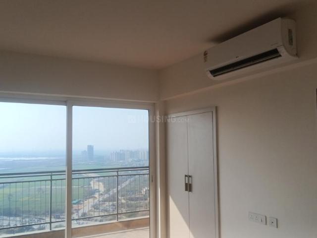 3 BHK Apartment in Sector 106 for rent Gurgaon. The reference number is 19462173