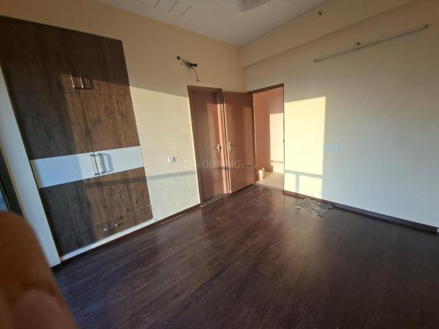 3 BHK Apartment in Sector 106 for rent Gurgaon. The reference number is 19812763
