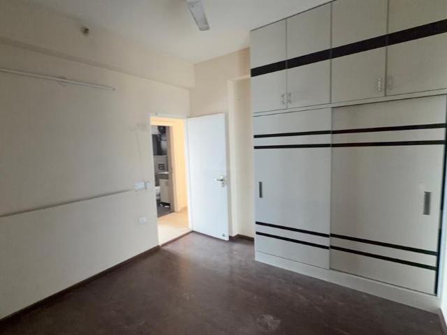 3 BHK Apartment in Sector 106 for rent Gurgaon. The reference number is 21115290
