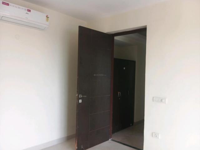 3 BHK Apartment in Sector 109 for rent Gurgaon. The reference number is 18692957