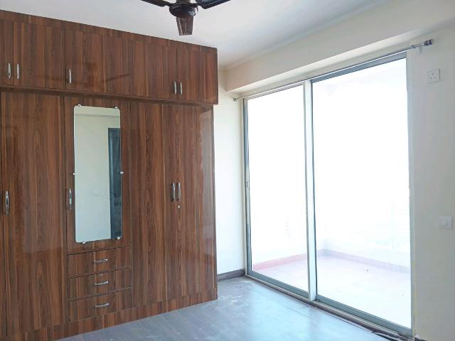 3 BHK Apartment in Sector 109 for rent Gurgaon. The reference number is 20067426