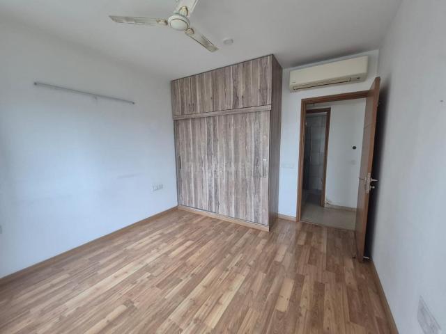 3 BHK Apartment in Sector 109 for rent Gurgaon. The reference number is 21070546