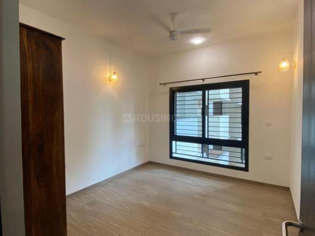 3 BHK Apartment in Sector 109 for rent Gurgaon. The reference number is 21093622