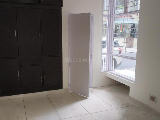 3 BHK Apartment in Sector 10 Dwarka for rent New Delhi. The reference number is 21106383