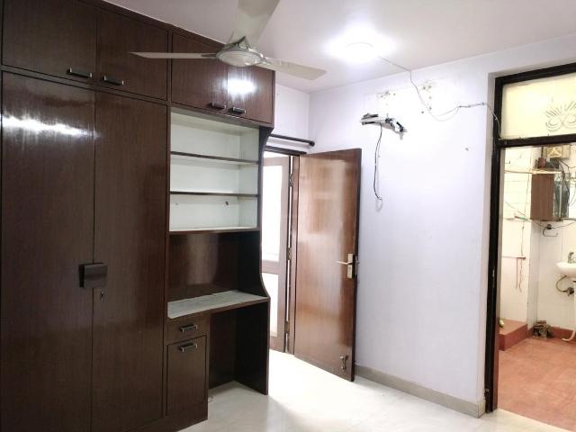 3 BHK Apartment in Sector 3 Dwarka for resale New Delhi. The reference number is 20398536
