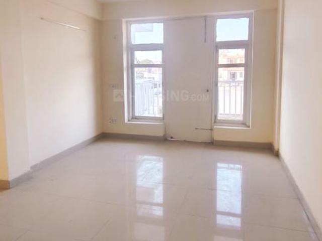 3 BHK Apartment in Sector 10A for rent Gurgaon. The reference number is 19505250