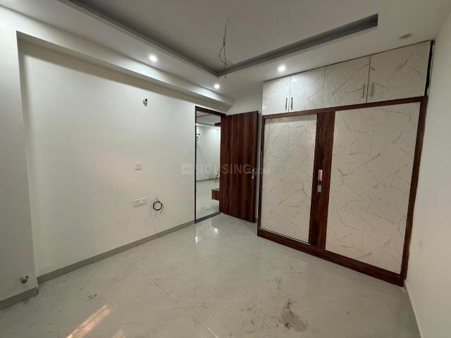 3 BHK Apartment in Sector 10A for rent Gurgaon. The reference number is 20896503
