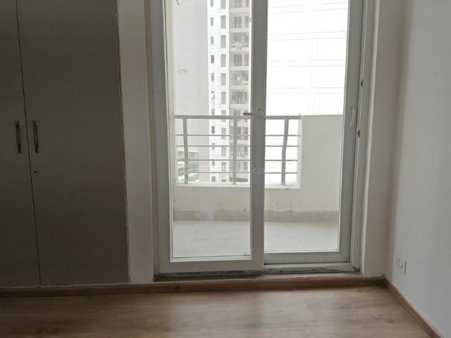 3 BHK Apartment in Sector 110 for rent Noida. The reference number is 20681128