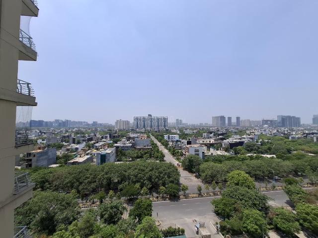 3 BHK Apartment in Sector 110 for rent Noida. The reference number is 20606985