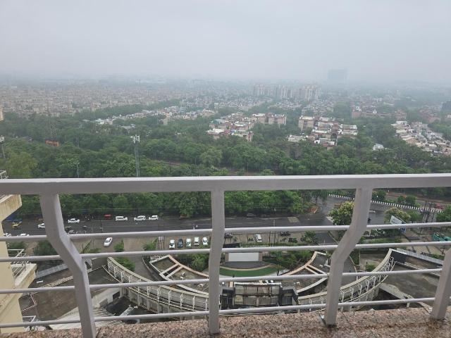 3 BHK Apartment in Sector 110 for rent Noida. The reference number is 20893697