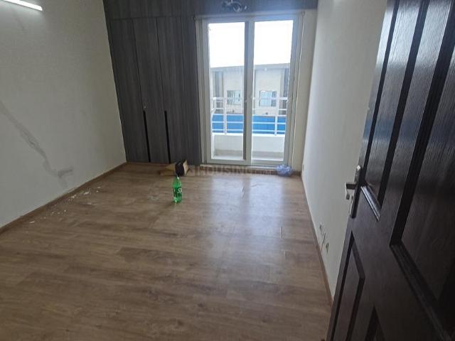 3 BHK Apartment in Sector 110 for rent Noida. The reference number is 20964636