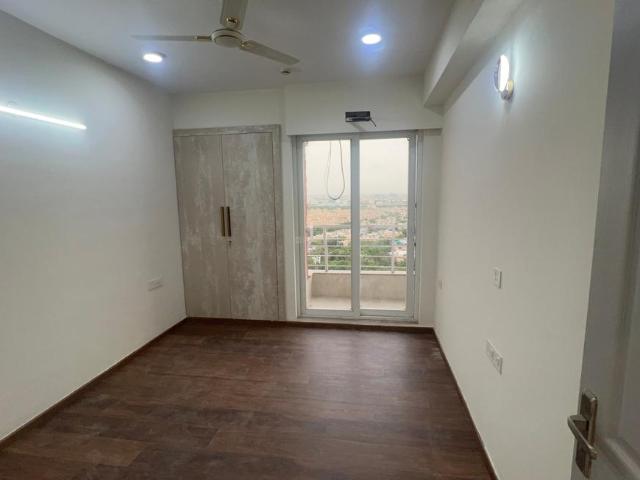 3 BHK Apartment in Sector 110 for rent Noida. The reference number is 20978240