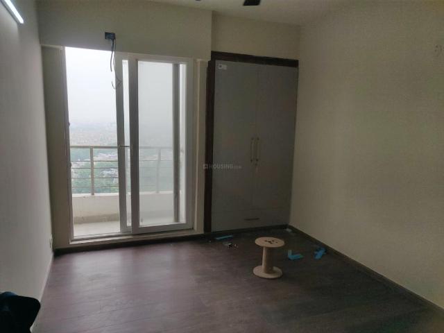3 BHK Apartment in Sector 110 for rent Noida. The reference number is 21000702