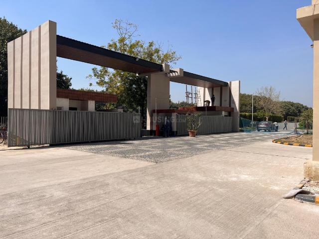 3 BHK Apartment in Sector 110 for resale Noida. The reference number is 20922795