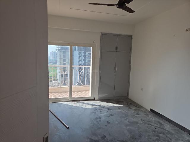 3 BHK Apartment in Sector 118 for rent Noida. The reference number is 19632332