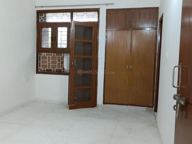 3 BHK Apartment in Sector 11 Dwarka for rent New Delhi. The reference number is 20208674
