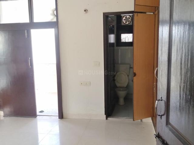 3 BHK Apartment in Sector 11 Dwarka for rent New Delhi. The reference number is 21142278