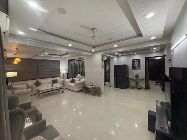 3 BHK Apartment in Sector 11 Dwarka for resale New Delhi. The reference number is 19251465