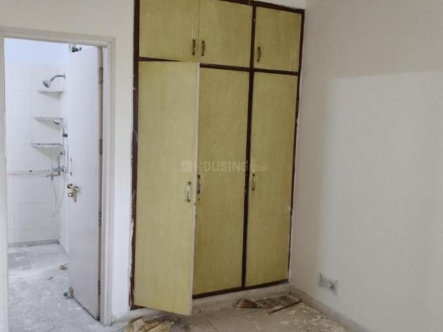 3 BHK Apartment in Sector 11 Dwarka for resale New Delhi. The reference number is 21153921