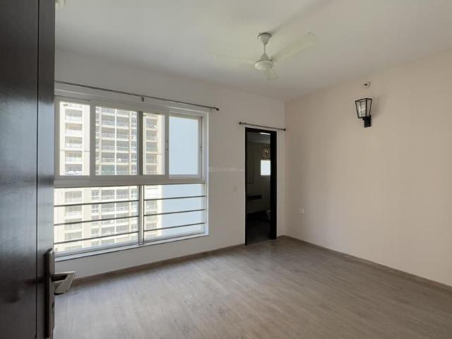 3 BHK Apartment in Sector 121 for rent Noida. The reference number is 20247391