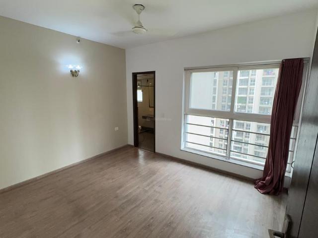 3 BHK Apartment in Sector 121 for rent Noida. The reference number is 21110789