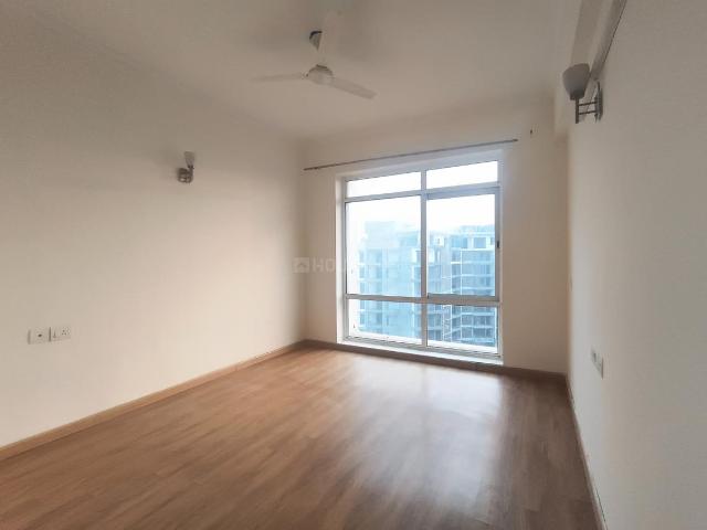3 BHK Apartment in Sector 128 for rent Noida. The reference number is 18903703
