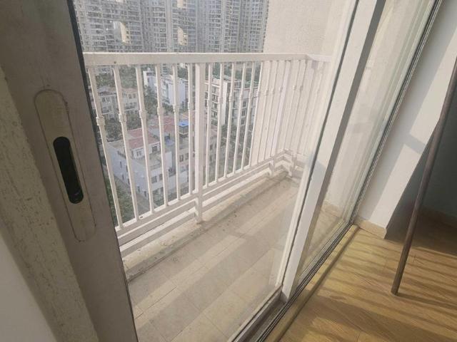3 BHK Apartment in Sector 128 for rent Noida. The reference number is 20303864