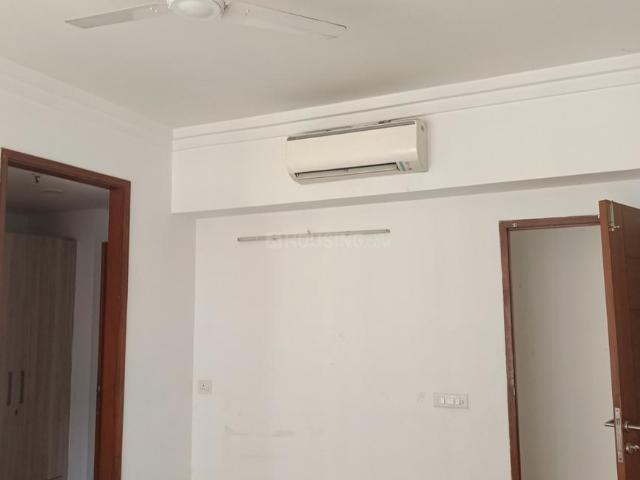 3 BHK Apartment in Sector 128 for rent Noida. The reference number is 20434604