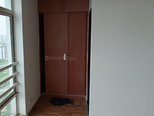 3 BHK Apartment in Sector 128 for rent Noida. The reference number is 20719463