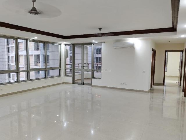 3 BHK Apartment in Sector 128 for rent Noida. The reference number is 21065011