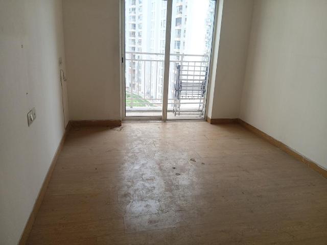 3 BHK Apartment in Sector 128 for resale Noida. The reference number is 20710602