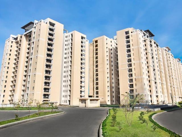 3 BHK Apartment in Sector 129 for resale Noida. The reference number is 20651452