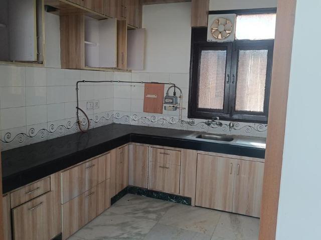 3 BHK Apartment in Sector 12 Dwarka for rent New Delhi. The reference number is 18733087