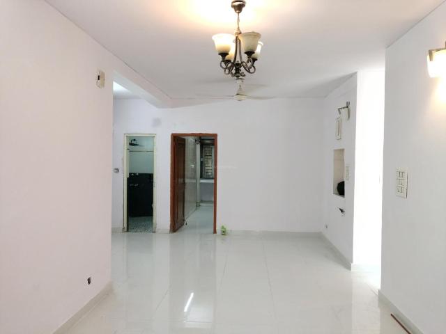 3 BHK Apartment in Sector 12 Dwarka for resale New Delhi. The reference number is 20373477