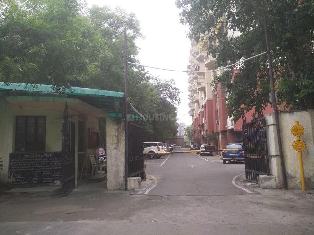 3 BHK Apartment in Sector 12 Dwarka for resale New Delhi. The reference number is 21101265