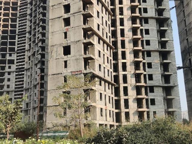 3 BHK Apartment in Sector 133 for resale Noida. The reference number is 15971047