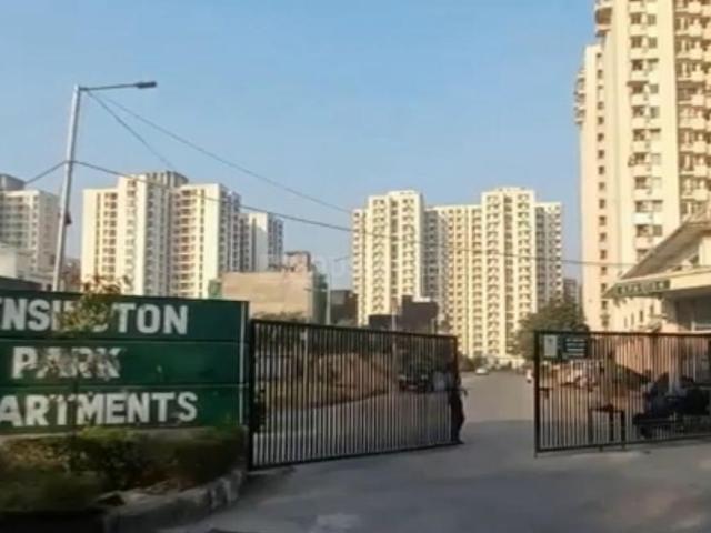 3 BHK Apartment in Sector 133 for resale Noida. The reference number is 18333599