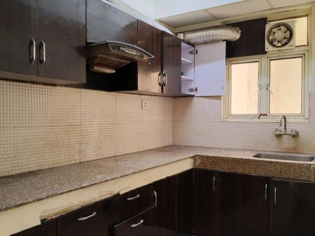 3 BHK Apartment in Sector 137 for rent Noida. The reference number is 17587910
