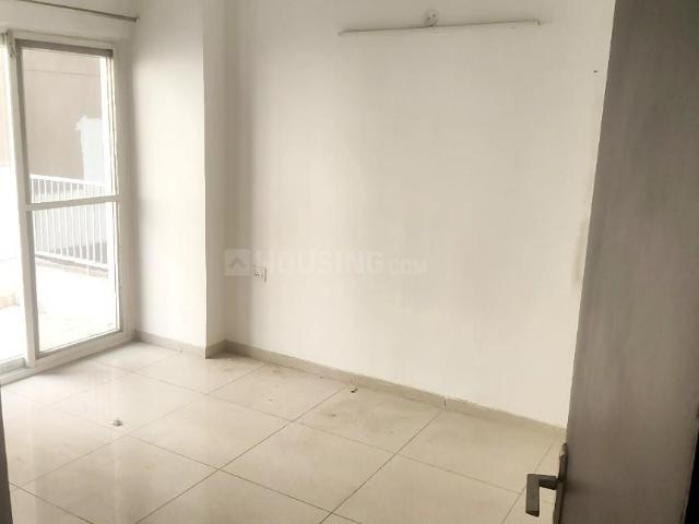 3 BHK Apartment in Sector 137 for rent Noida. The reference number is 19561756