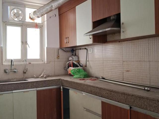 3 BHK Apartment in Sector 137 for rent Noida. The reference number is 20582307