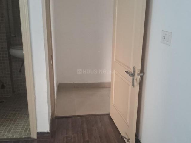 3 BHK Apartment in Sector 137 for rent Noida. The reference number is 20705389