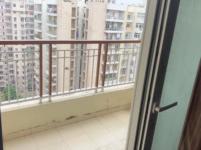 3 BHK Apartment in Sector 137 for rent Noida. The reference number is 20852995