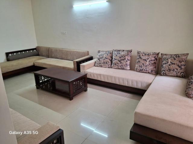 3 BHK Apartment in Sector 137 for rent Noida. The reference number is 21061150