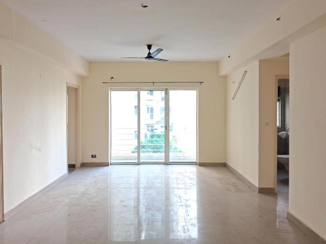 3 BHK Apartment in Sector 137 for rent Noida. The reference number is 21080369