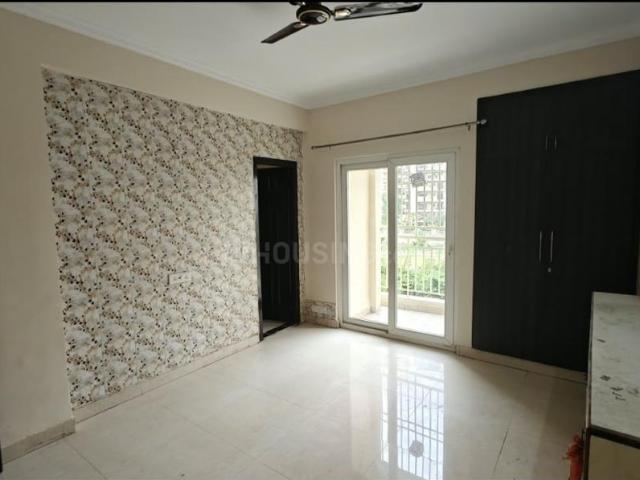 3 BHK Apartment in Sector 137 for rent Noida. The reference number is 21110926