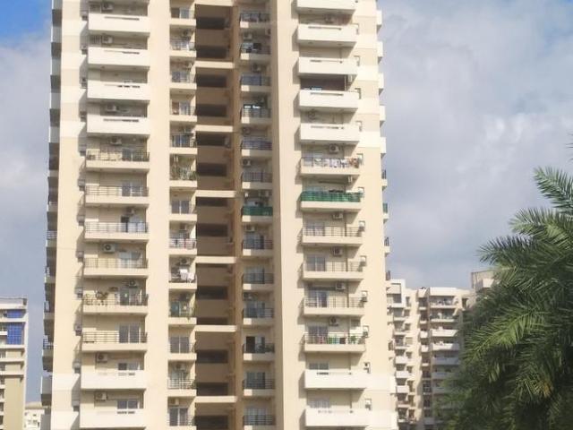 3 BHK Apartment in Sector 137 for rent Noida. The reference number is 21210057
